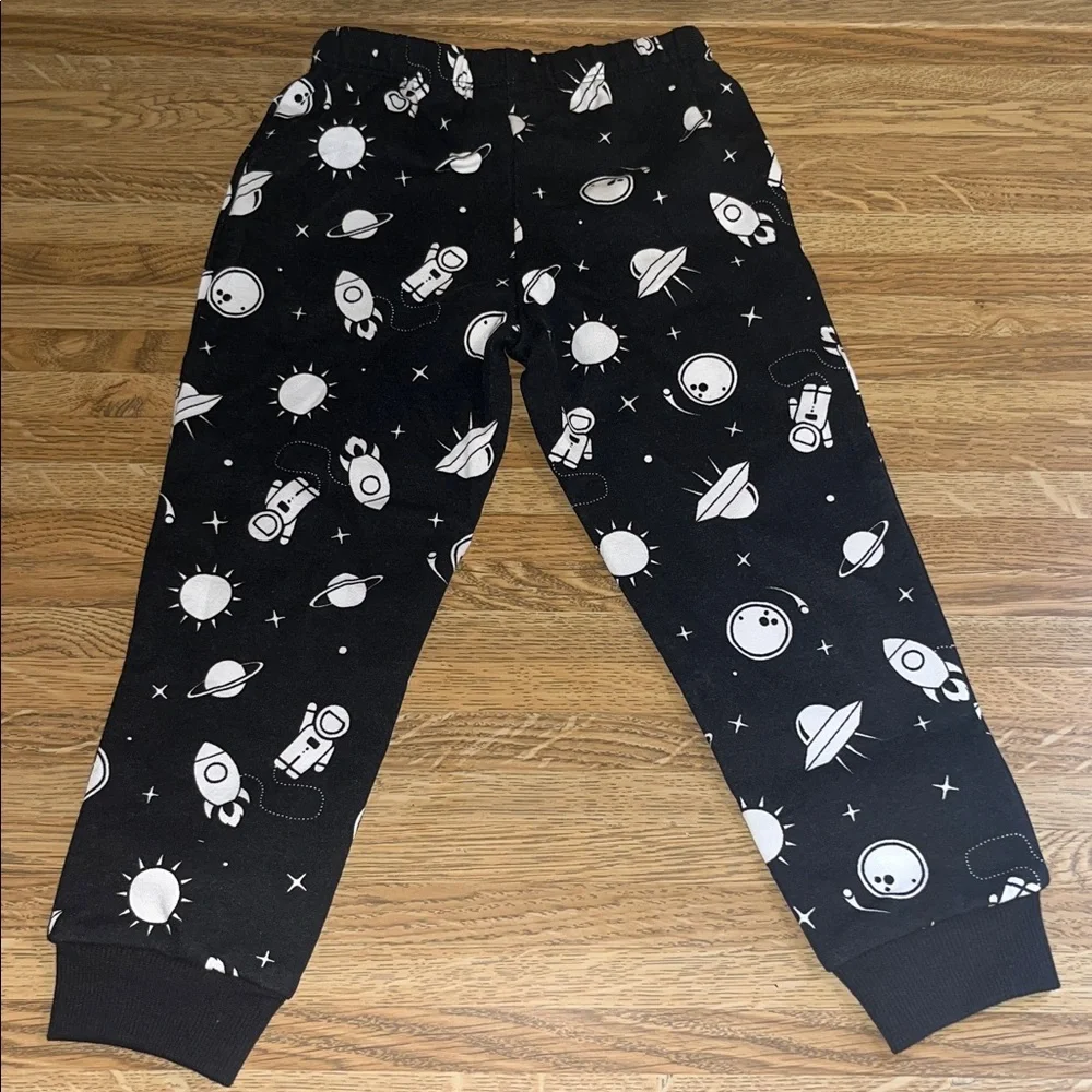 NWOT Lily & Dan 3T Children's Matching Sweatshirt & Joggers Set Astronaut Space